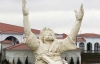 Молния дотла сожгла гигантскую статую Христа (ФОТО)