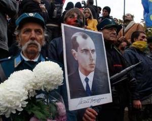 Киевский выпускник причислил Бандеру и Шухевича к советским партизанам