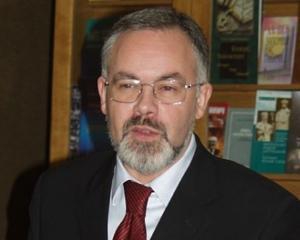 Табачник звинуватив Луценка у перетворенні міліціонерів на юристів