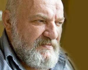 Сценарист фільму "Любов і голуби" помер від раку легені