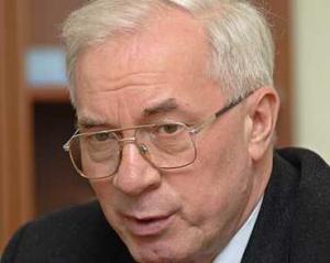 Азаров обеспечит вице-премьеров самолетами за счет госбюджета