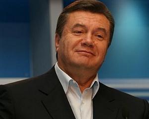 Янукович не летить на Алтай, а відпочиватиме у Криму