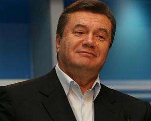 Янукович не летит на Алтай, а будет отдыхать в Крыму