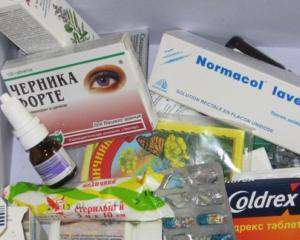 У Азарова заборонять рекламу ліків