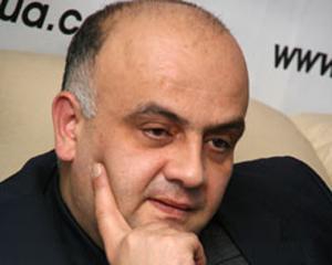 В парламенте серьезное бизнесовое лобби - коммунист