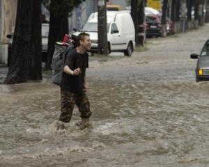 Ливень затопил метро и детский садик в Киеве 