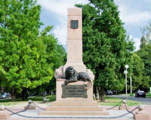 На пам&#039;ятник Келіну в Полтаві встановлять двоголового орла