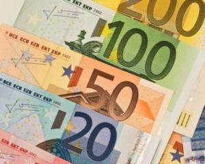 Евро существенно укрепило свои позиции на наличном рынке