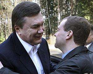 К Януковичу в Крым приедет Медведев