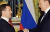 Медведев пожелал Януковичу &quot;успехов в очень нелегкой работе президента&quot;