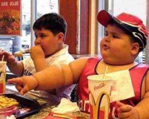Ожиріння в молодості забирає вісім років життя