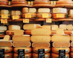 У супермаркетах Києва продавали &amp;quot;лейкозний&amp;quot; сир з  Чорнобильської зони