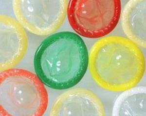 Рейдери захопили єдину в Україні фабрику презервативів