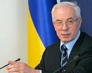 Азаров клянеться, що боргів більше не буде