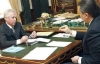 Янукович приказал Медведько взяться за зернотрейдеров и поджигателей
