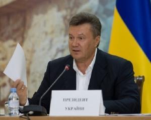 Янукович клянется, что не допустит возвращения цензуры
