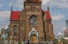 У паломницькому центрі на Львівщині зібрали мощі 300 святих