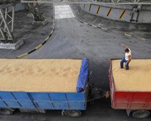 Уряду не слід обмежувати продаж зерна за кордон