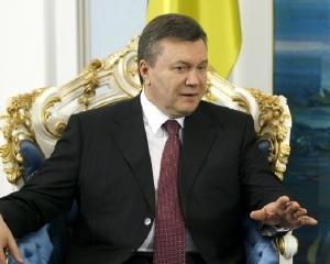 Янукович обезглавил шесть районов