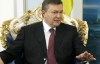Каждому по ордену: Янукович наградил Мартынюка на день рождения