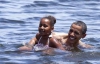 Обама искупал дочь в грязной воде (ФОТО)