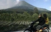 Из-за извержения вулкана эвакуировали 12 тысяч людей (ФОТО)