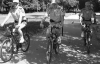 Военные патрулируют город на велосипедах