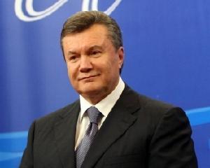 Янукович на чотирі дні злітає до США