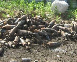 На Луганщині танковий снаряд зруйнував чотириквартирний будинок