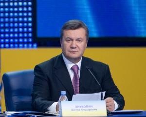 Янукович обещает "познакомить" земельных мошенников с "каленным железом"