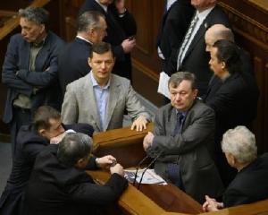 НУ-НС та БЮТ захистили крісло &amp;quot;бютівця&amp;quot; від атаки &amp;quot;регіоналів&amp;quot;