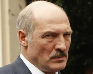Лукашенко не хоче займатися показухою, як Медведєв