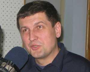 У Балоги радять Януковичу з"єднати Богатирьову і Льовочкіна