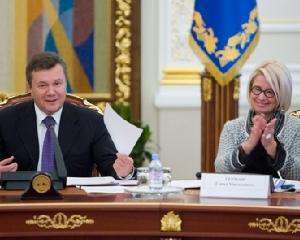 Янукович в два раза сократил количество Шевченковских премий