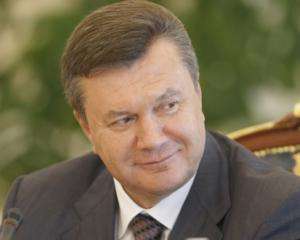 Янукович попросив не тиснути на опозицію