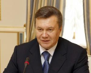 Янукович наказав Азарову скасувати &amp;quot;побори&amp;quot; зі студентів