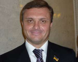 Янукович змусив Раду вигнати депутатів-порушників