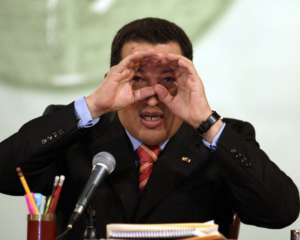К Януковичу в гости летит Чавес