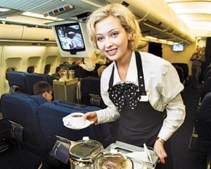Їжа, яку роздають у літаках, втрачає смак за секунди