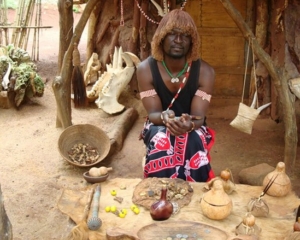 В Мозамбике парню отрезали половые органы и выкололи глаза, чтобы продать шаману