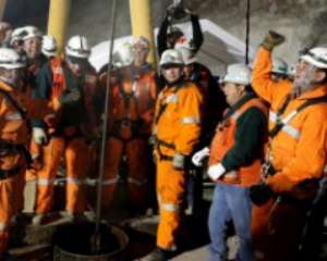 Президент Чилі зіграє у футбол з врятованими шахтарями