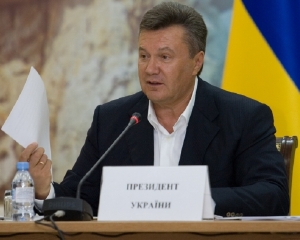 Янукович рассказал Чавесу об географии и истории Украины