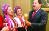Уго Чавес готов завалить Украину шоколадом и бананами