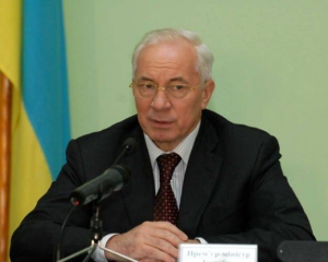 Азаров обіцяє українцям чесні та демократичні вибори
