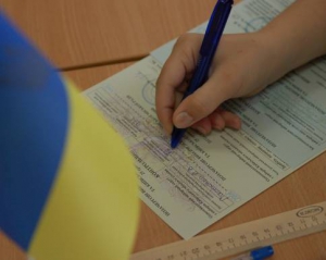 На Харьковщине раздают избирательные бюллетени