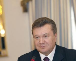 Януковича готуються відправити у небо?