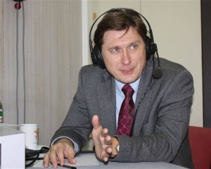 КПУ може посваритися з Симоненком через його дружбу з &amp;quot;регіоналами&amp;quot; - експерт