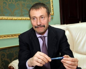 Черновицкий губернатор будет увольнять с работы за критику власти