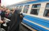 Из Вышгорода в Киев пустили поезд (ФОТО)