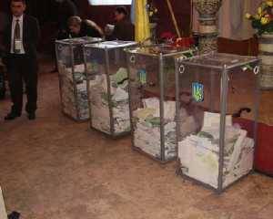 В Винницкой области не голосуют, а кандидаты игнорируют кабинки